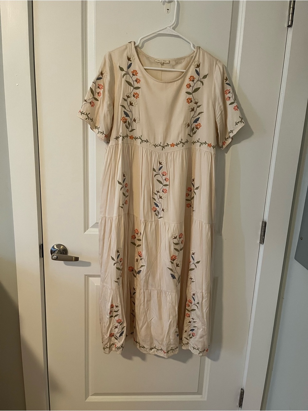 Tea n Rose Cream Midi Dress with Floral Embroidery